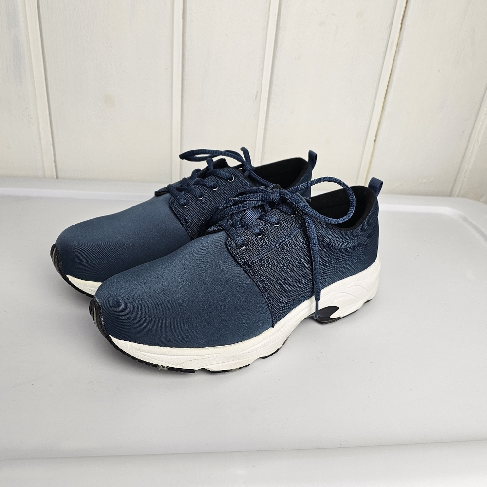 NWOB Drew Excel Navy Blue Orthotic Sneakers Women's 10M